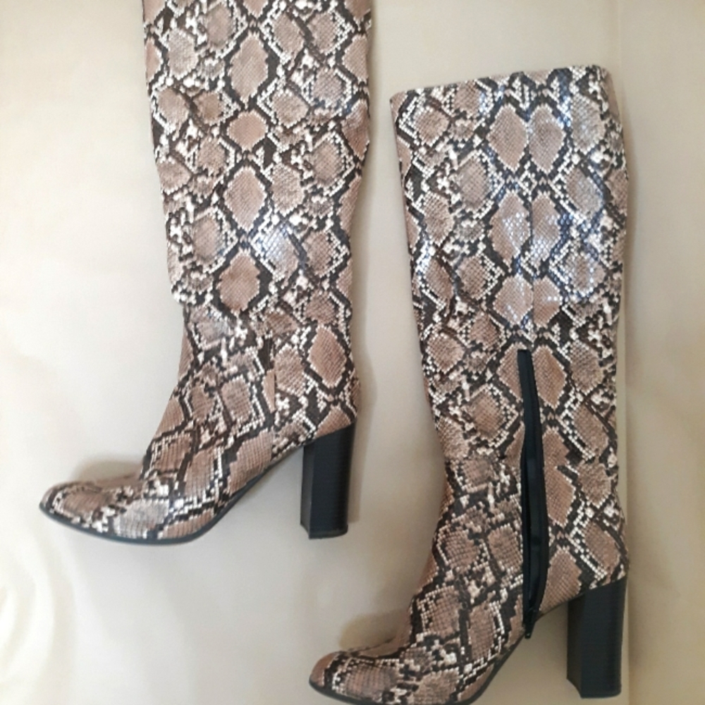 Snakeskin heel boots size 11